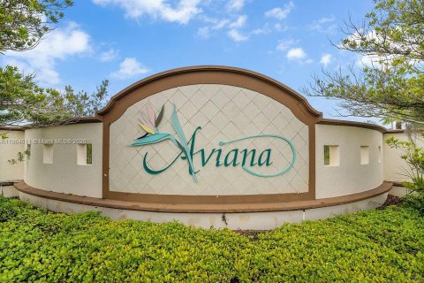 Купить виллу или дом в Дэвенпорт, Флорида 6 спален, № 1957500 - фото 1