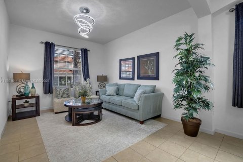 Купить виллу или дом в Дэвенпорт, Флорида 6 спален, № 1957500 - фото 12