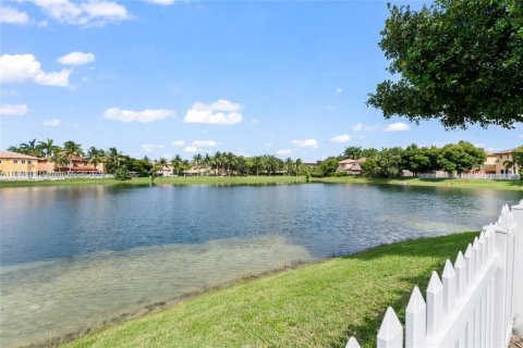 Купить виллу или дом в Хомстед, Флорида 3 спальни, 157м2, № 1940798 - фото 30