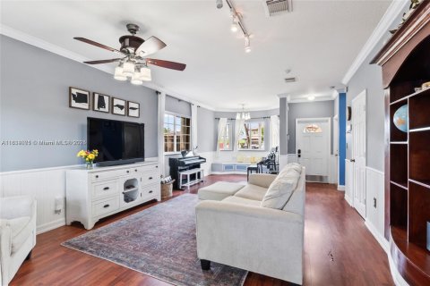 Купить виллу или дом в Хомстед, Флорида 3 спальни, 157м2, № 1940798 - фото 8