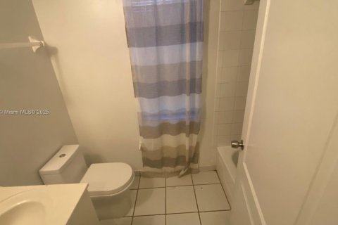 Adosado en venta en Miami, Florida, 3 dormitorios, 101.26 m2 № 1877882 - foto 8
