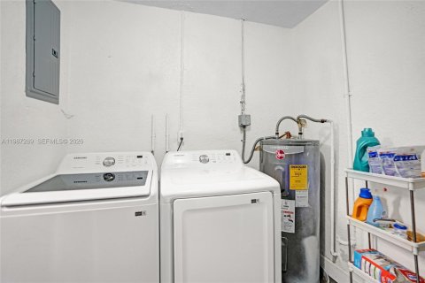 Villa ou maison à vendre à Lauderhill, Floride: 3 chambres, 115.2 m2 № 2047702 - photo 26