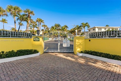 Copropriété à vendre à Pompano Beach, Floride: 2 chambres, 132.48 m2 № 2050628 - photo 27