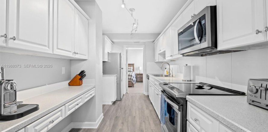 Condo à Pompano Beach, Floride, 2 chambres  № 2050628