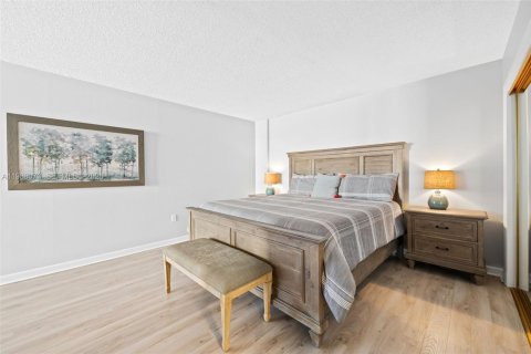 Copropriété à vendre à Pompano Beach, Floride: 2 chambres, 132.48 m2 № 2050628 - photo 8