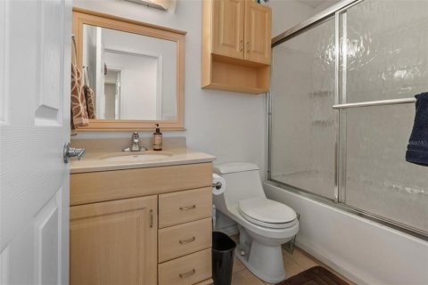 Casa en venta en Lake Wales, Florida, 3 dormitorios, 195.84 m2 № 1777403 - foto 21