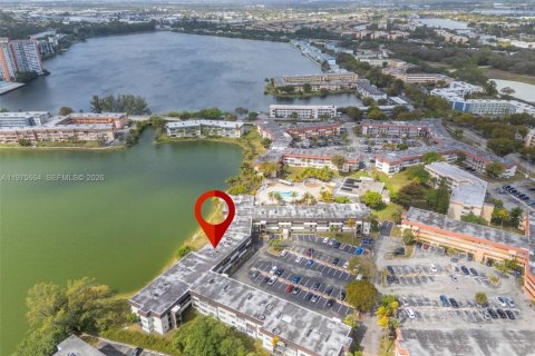 Copropriété à vendre à Miami, Floride: 1 chambre, 88.63 m2 № 2041773 - photo 26