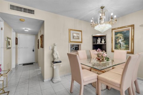 Copropriété à vendre à Miami, Floride: 1 chambre, 88.63 m2 № 2041773 - photo 15