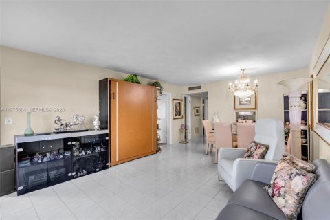 Copropriété à vendre à Miami, Floride: 1 chambre, 88.63 m2 № 2041773 - photo 7