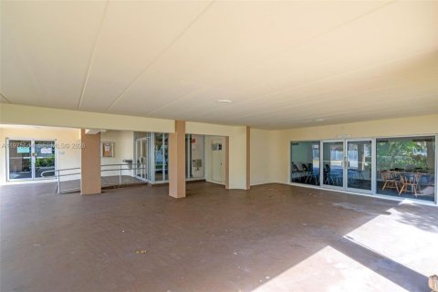 Copropriété à vendre à Miami, Floride: 1 chambre, 88.63 m2 № 2041773 - photo 27