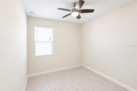 Villa ou maison à louer à Orlando, Floride: 4 chambres, 157.56 m2 № 2425537 - photo 19