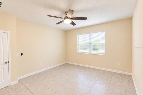 Villa ou maison à louer à Orlando, Floride: 4 chambres, 157.56 m2 № 2425537 - photo 10