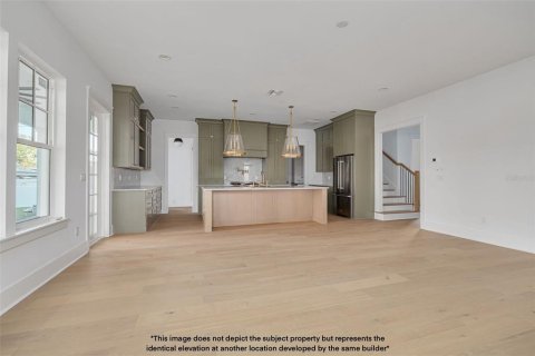 House in Saint Petersburg, Florida 5 bedrooms, 315.03 sq.m. № 1829279 - photo 27