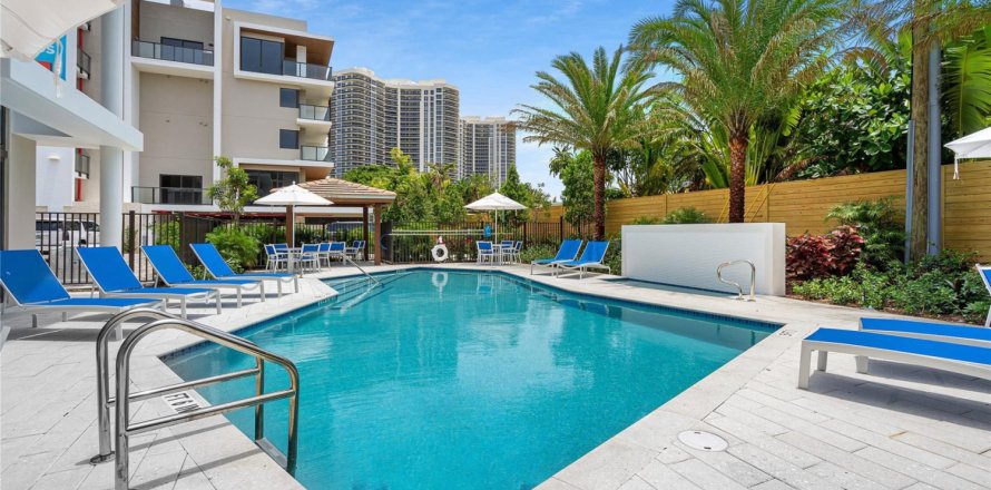 Condominio en Fort Lauderdale, Florida, 3 dormitorios  № 1080555
