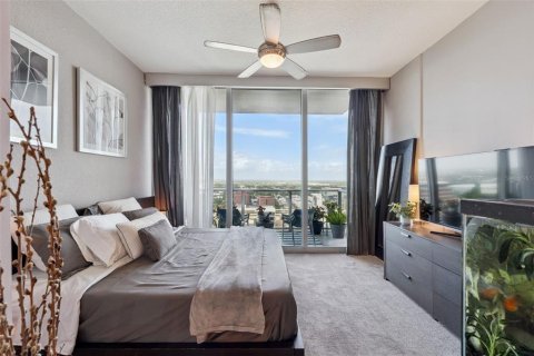 Condo in Orlando, Florida, 2 bedrooms № 2097586 - photo 22