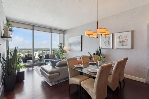 Condo in Orlando, Florida, 2 bedrooms № 2097586 - photo 12
