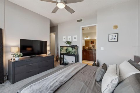 Condo in Orlando, Florida, 2 bedrooms № 2097586 - photo 24