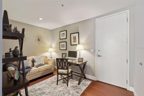 Condo in Orlando, Florida, 2 bedrooms № 2097586 - photo 4