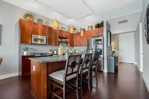 Condo in Orlando, Florida, 2 bedrooms № 2097586 - photo 16