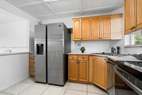 Copropriété à vendre à Pembroke Pines, Floride: 1 chambre, 74.32 m2 № 1954467 - photo 15