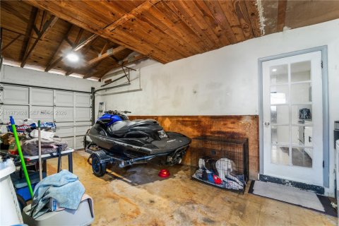 House in Miami, Florida 3 bedrooms, 82.13 sq.m. № 2033465 - photo 25