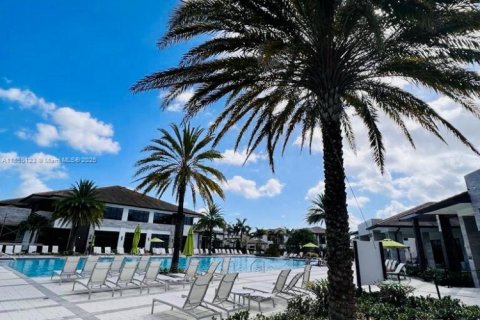 Condo in Doral, Florida, 1 bedroom in URBANA  № 1880201 - photo 8
