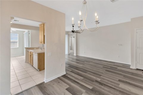 Condo in Riverview, Florida, 2 bedrooms  № 1917852 - photo 12