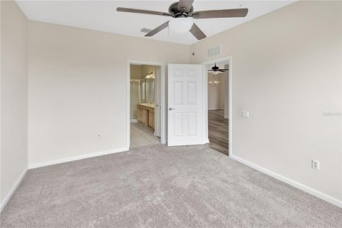 Condo in Riverview, Florida, 2 bedrooms  № 1917852 - photo 24
