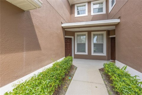 Condo in Riverview, Florida, 2 bedrooms  № 1917852 - photo 4