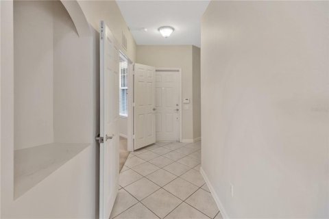 Condo in Riverview, Florida, 2 bedrooms  № 1917852 - photo 8