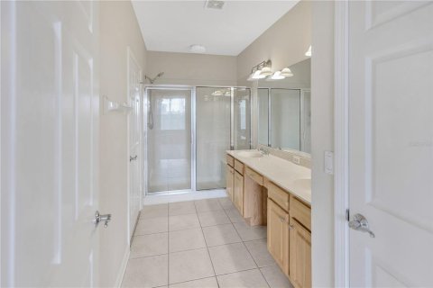 Condo in Riverview, Florida, 2 bedrooms  № 1917852 - photo 25