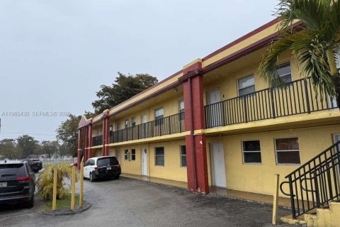 Condo in Miami, Florida, 2 bedrooms  № 2081206