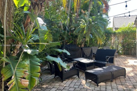 Villa ou maison à louer à Weston, Floride: 3 chambres, 125.14 m2 № 1977369 - photo 18