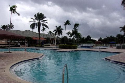 Villa ou maison à louer à Weston, Floride: 3 chambres, 125.14 m2 № 1977369 - photo 23