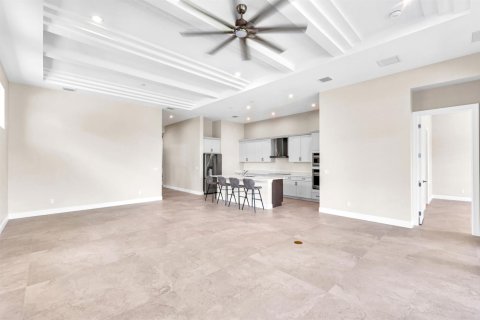 Villa ou maison à vendre à Port St. Lucie, Floride: 4 chambres, 212.65 m2 № 2087400 - photo 4