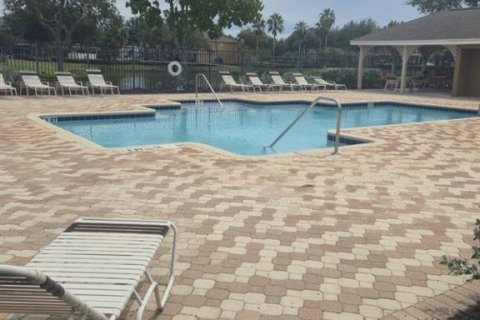 Townhouse in Riverview, Florida 3 bedrooms, 129.13 sq.m. № 2391372 - photo 3