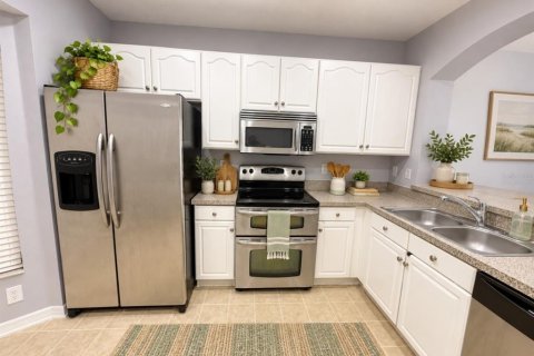 Townhouse in Riverview, Florida 3 bedrooms, 129.13 sq.m. № 2391372 - photo 4