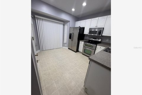 Townhouse in Riverview, Florida 3 bedrooms, 129.13 sq.m. № 2391372 - photo 24