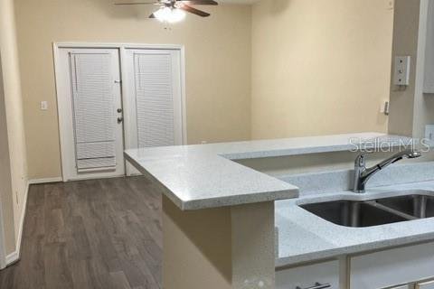 Copropriété à louer à Tampa, Floride: 1 chambre, 55.56 m2 № 2403174 - photo 4