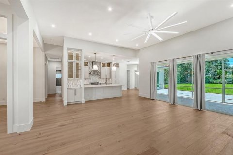 Casa en venta en Sarasota, Florida, 4 dormitorios, 269.42 m2 № 2316673 - foto 11