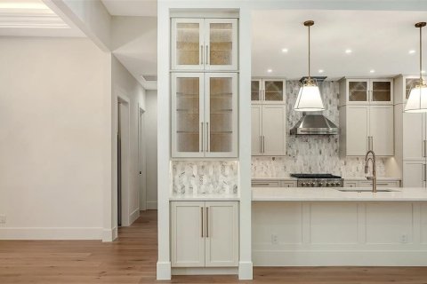 Casa en venta en Sarasota, Florida, 4 dormitorios, 269.42 m2 № 2316673 - foto 16