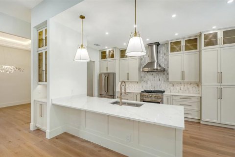 Casa en venta en Sarasota, Florida, 4 dormitorios, 269.42 m2 № 2316673 - foto 18