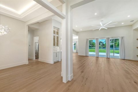 Casa en venta en Sarasota, Florida, 4 dormitorios, 269.42 m2 № 2316673 - foto 6