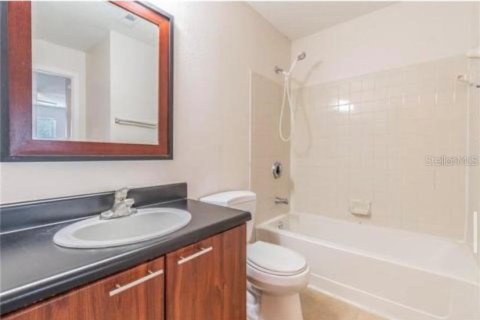 Copropriété à vendre à Tampa, Floride: 3 chambres, 118.36 m2 № 1801775 - photo 6