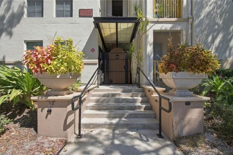 Condo à Tampa, Floride, 3 chambres № 2376615