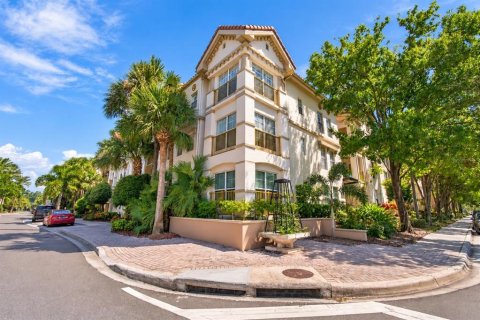 Купить кондоминиум в Тампа, Флорида 10 комнат, 130.16м2, № 2376615 - фото 2