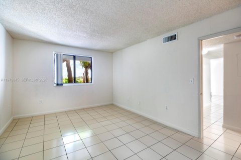 Apartment in Miami, Florida 2 bedrooms, 76.09 sq.m. № 2031337 - photo 9