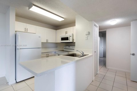 Apartment in Miami, Florida 2 bedrooms, 76.09 sq.m. № 2031337 - photo 7