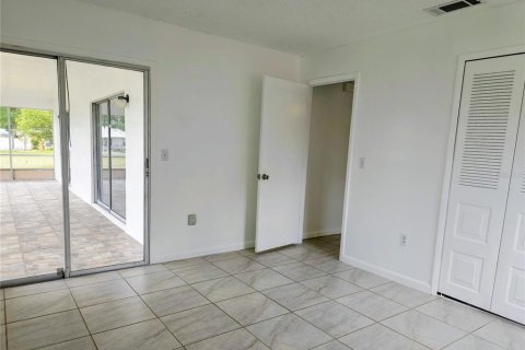 House in Sebring, Florida 2 bedrooms, 90.02 sq.m. № 2166261 - photo 14
