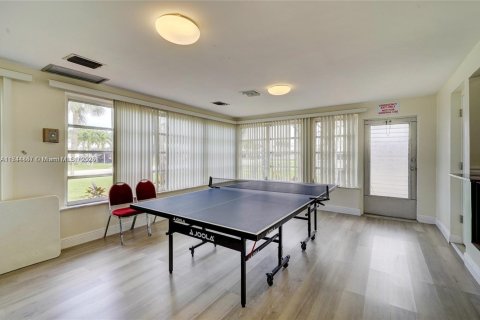 Condo in Pompano Beach, Florida, 2 bedrooms  № 1490035 - photo 27